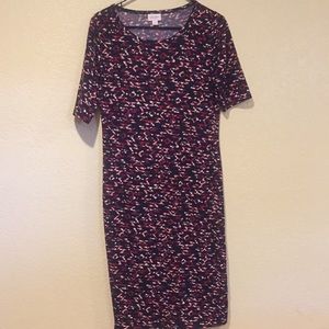 LuLaRoe Dresses - Lula Roe Julia dress size medium. LuLaRoe Dresses - Lula Roe Julia dress size medium.